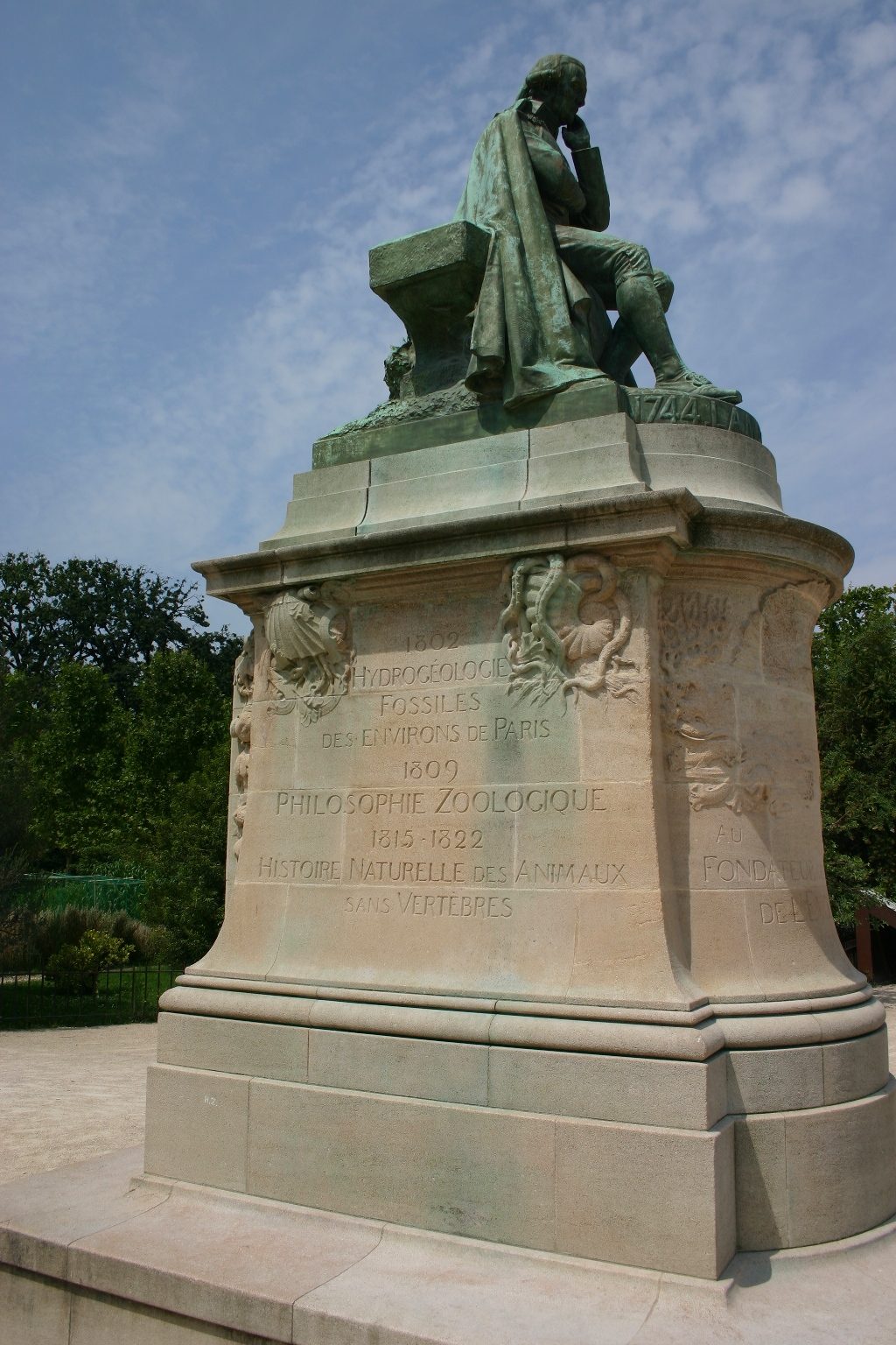 Jean Baptiste Lamarck's monument, Jardin des Plants, Paris (3).JPG